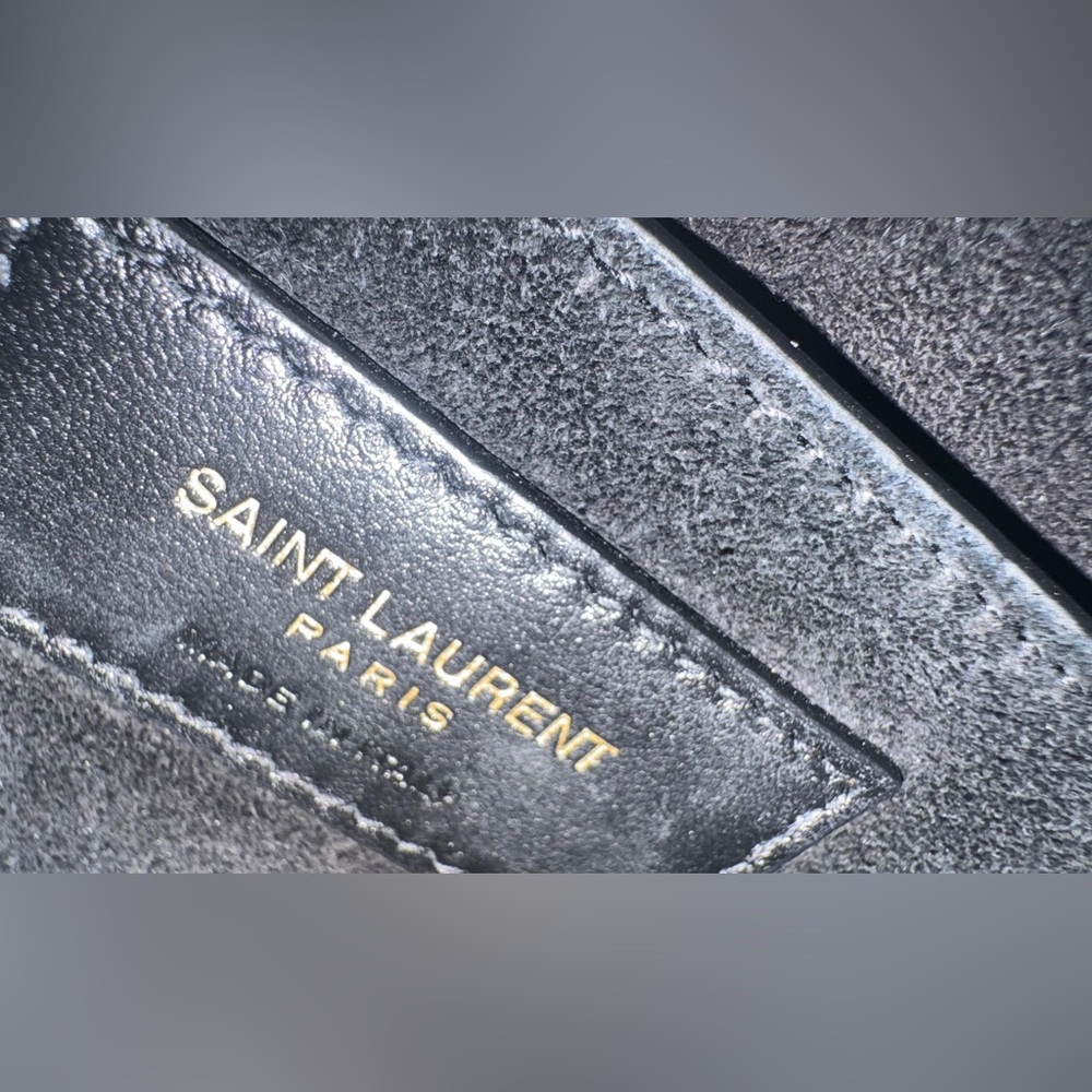Saint Laurent Sunset Large in black croc-embossed shiny leather w/ gold hardware - Picture 8 of 17